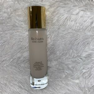 Estēe Lauder Re-Nutriv